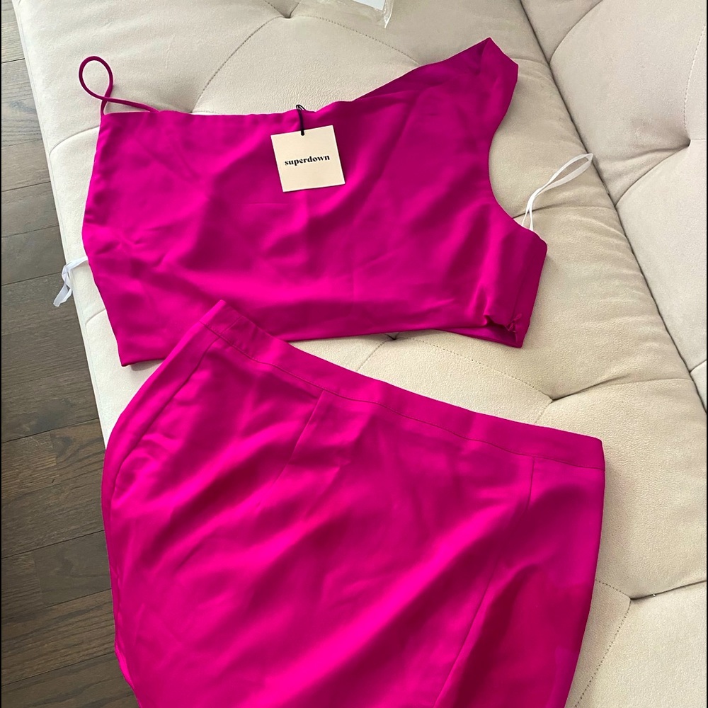 Revolve outfit magenta size L